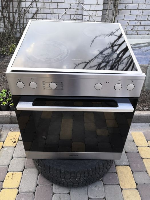 Комплект з Європи Miele