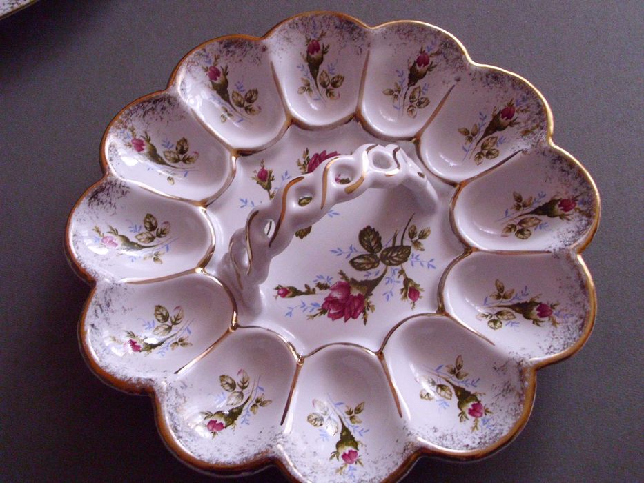 Talerz zastawa koszyk na jajka porcelana Chodzież różyczki PRL bdb