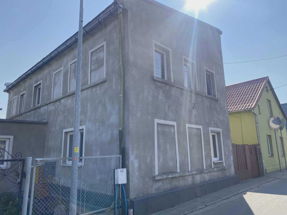 Przestronny dom w Żmigrodzie-Wprowadź się od zaraz!