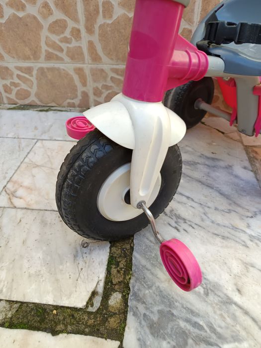 Triciclo cor de rosa