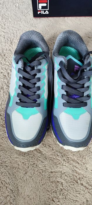 Buty FILA teekkingowe
