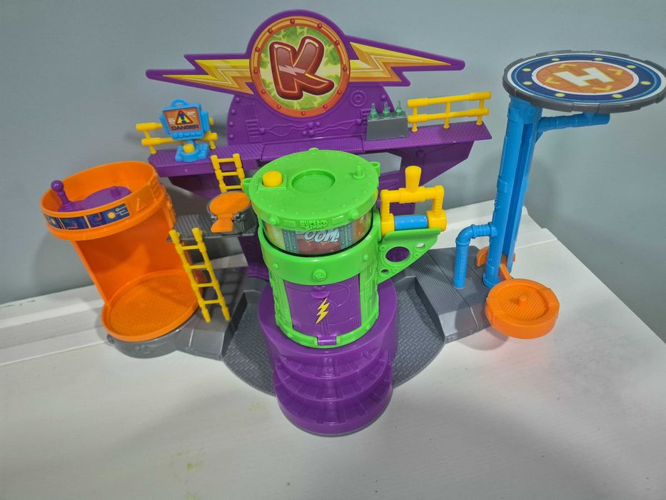 Super zings, zestaw+ figurki