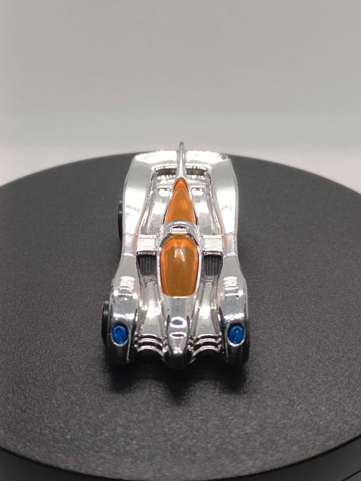 Машинка Hot Wheels Power Piston Chrome, 2014