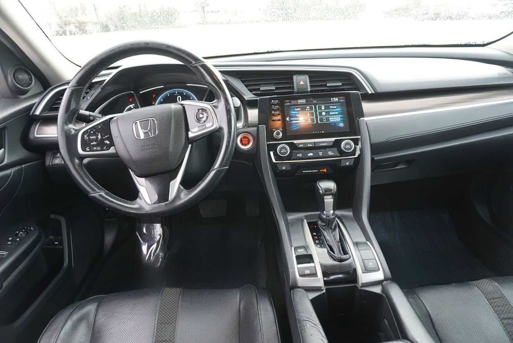 Honda Civic EX-L      2019
