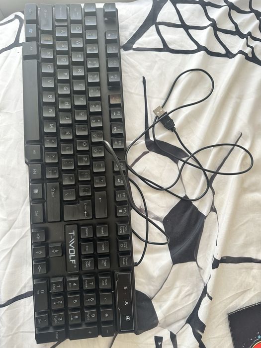 Acessorios gaming teclado e rato