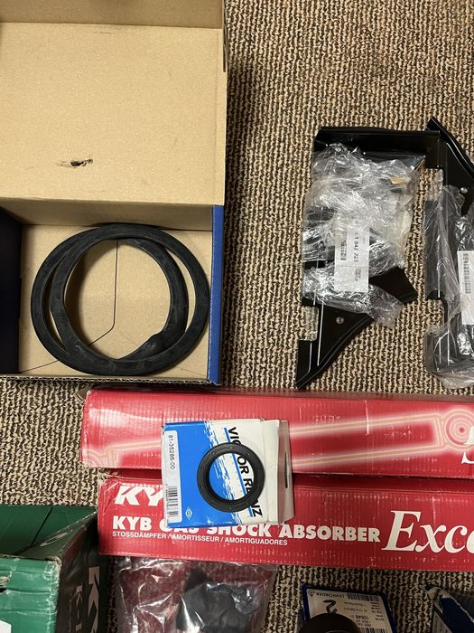 Запчастини до BMW E30