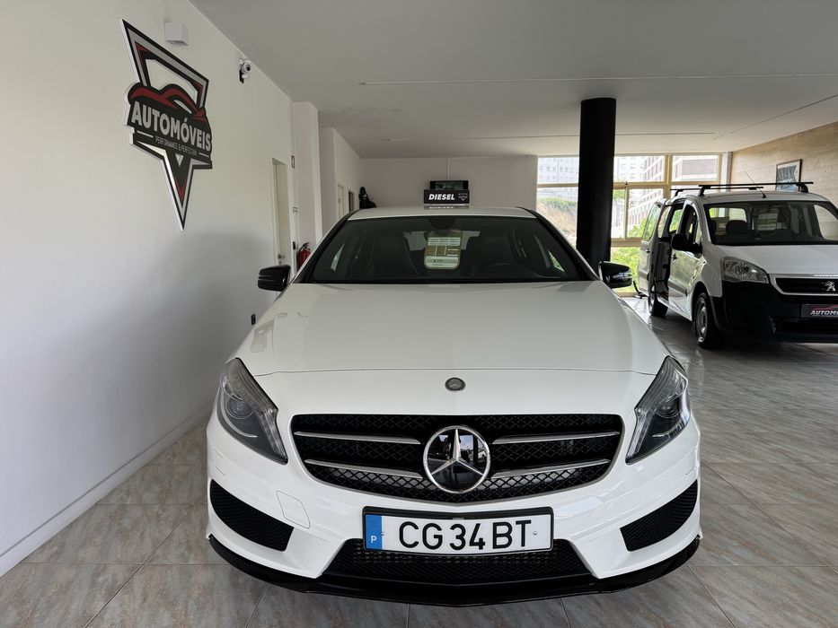 Mercedes-Benz A180 AMG Line