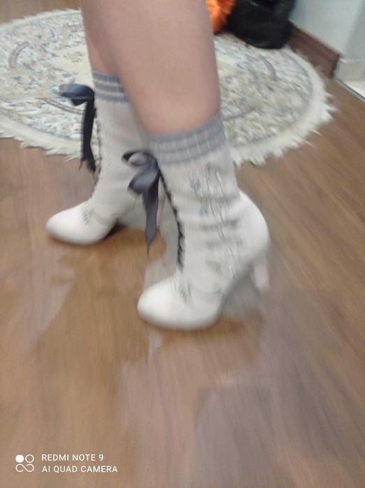 Catwalk Botki na obcasie haftowane vinted teatralne skarpeta