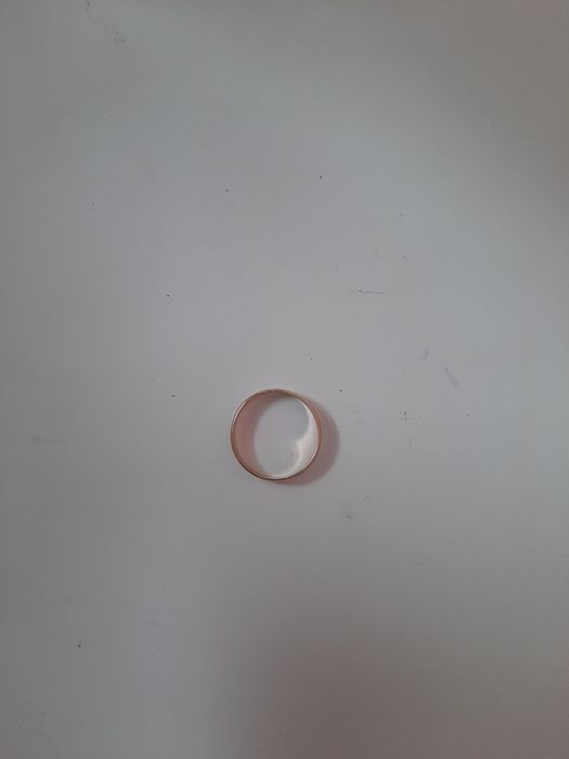 Кольцо обручальное ,(золото 585  размер  16, 5-17 .