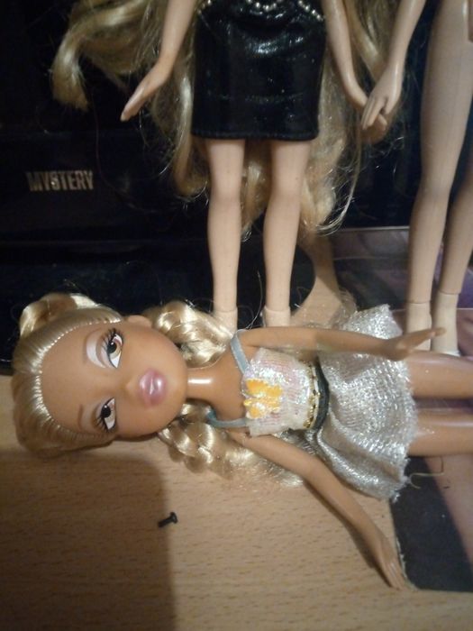 Продам кукол Барби