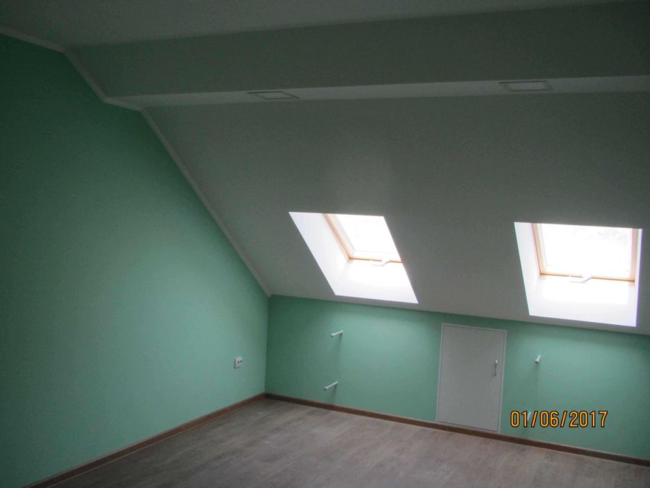 Центр офісна будівля 300 кв.м. гарний стан фасад ціна 650 у.е./кв.м.