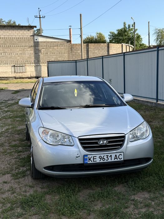 Hyndai Elantra 2008 1.6 газ / бензин