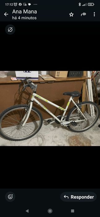 Bicicleta de senhora em bom estado