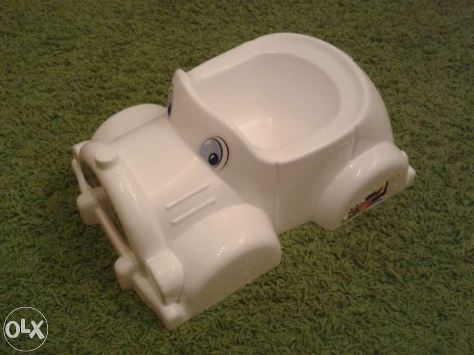 Penico de Criança em forma de carro