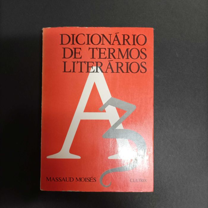 Dicionário de Termos Literários
