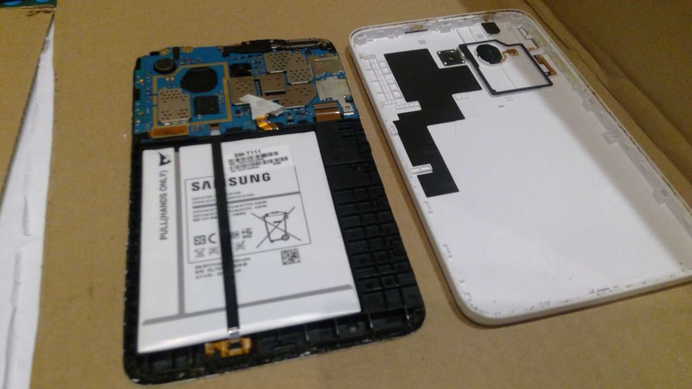 Tablet Samsung SM-T111  T245