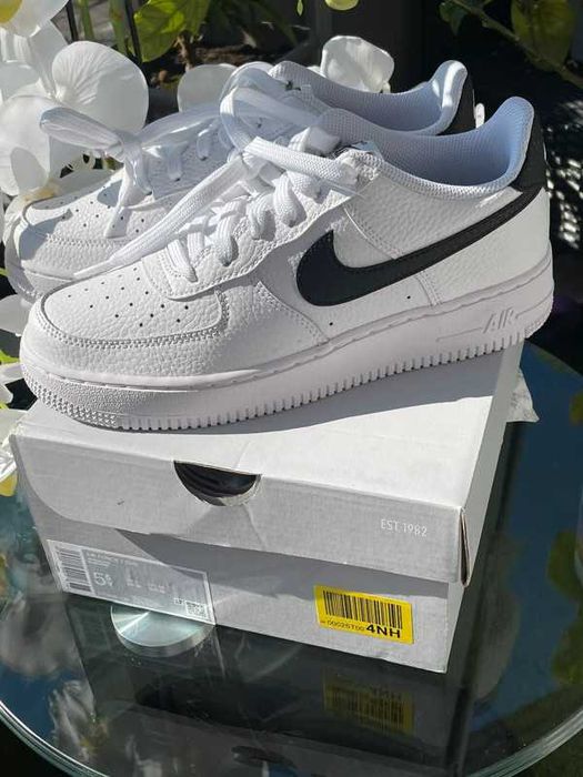 Nike_Air_Force_1_Low_White_and_Black Rozmiar 41