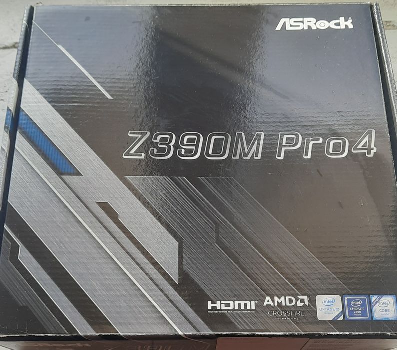 ASRock Z390M Pro4 (LGA 1151-v2) — Повний комплект, дефект сокета