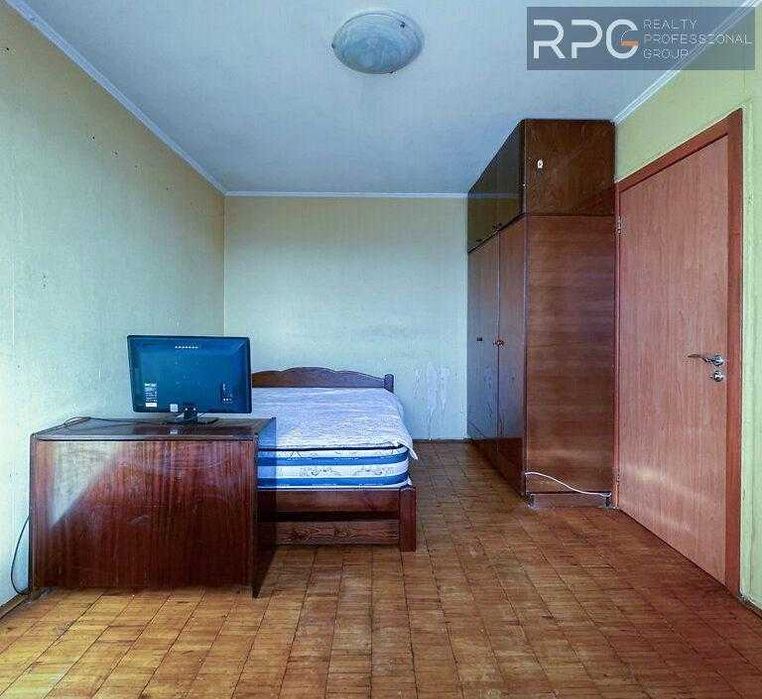 Продається 3к. квартира по вул. А.Солов'яненка,8  рк