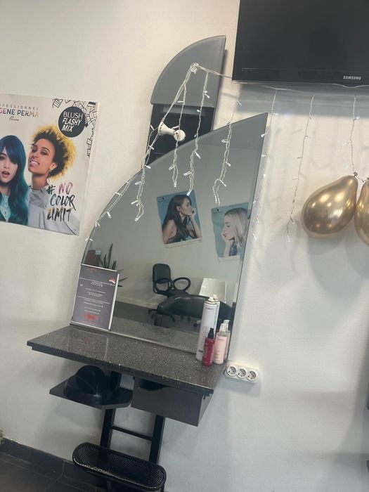 Bancadas de salão e rampa lavagem