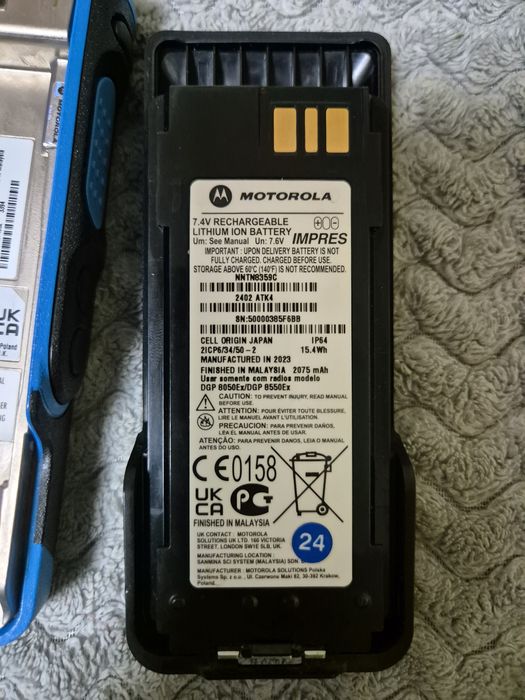 Radiotelefon MOTOROLA DP4801 + Mikrofonogłośnik MOTOROLA PMMN4094A