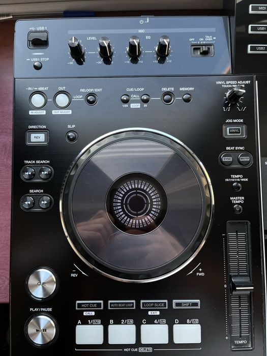 Konsola DJ PIONEER XDJ-RX  + słuchawki AKG181 dj