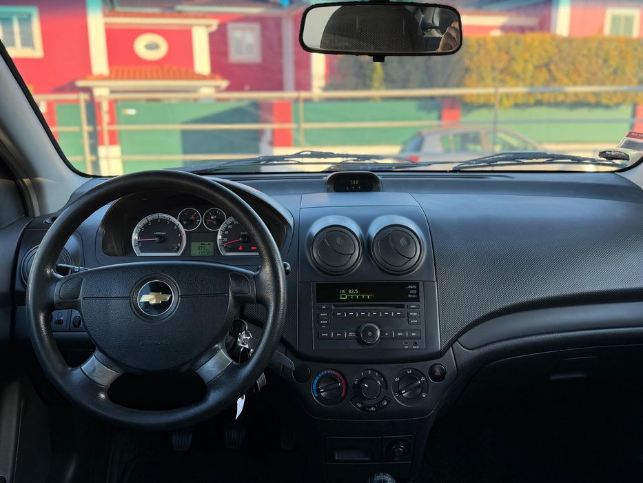 Chevrolet Aveo 1.2 - 130.000km - 2011 - Garantia 18 meses