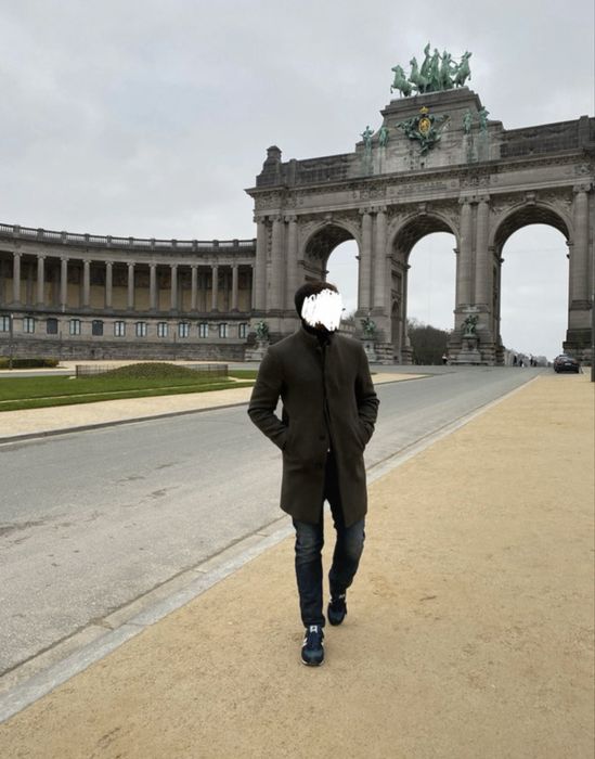 Sobretudo verde musgo com gola dupla • Estiloso • Zara