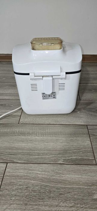 Wypiekacz do chleba Zelmer BM1000 biały 650 W SPRAWNY