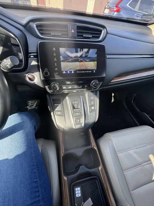 Samochód marki Honda CR-V 2019 rok