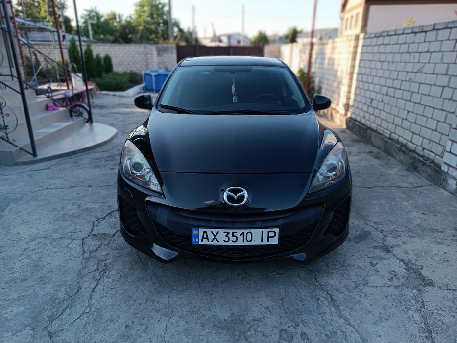 Продам mazda 3 2012 рік в  гарному стані