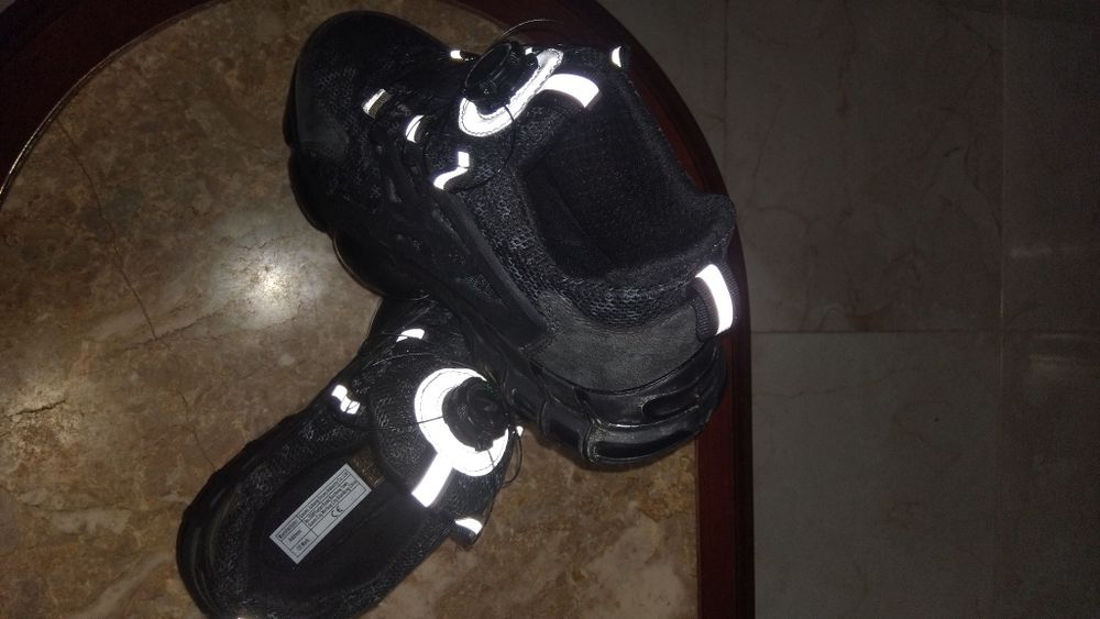 Vendo sapatos de trabalho