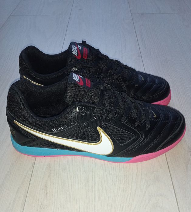 Новые футзалки, бампы Nike SB Gato Supreme IC размер 40