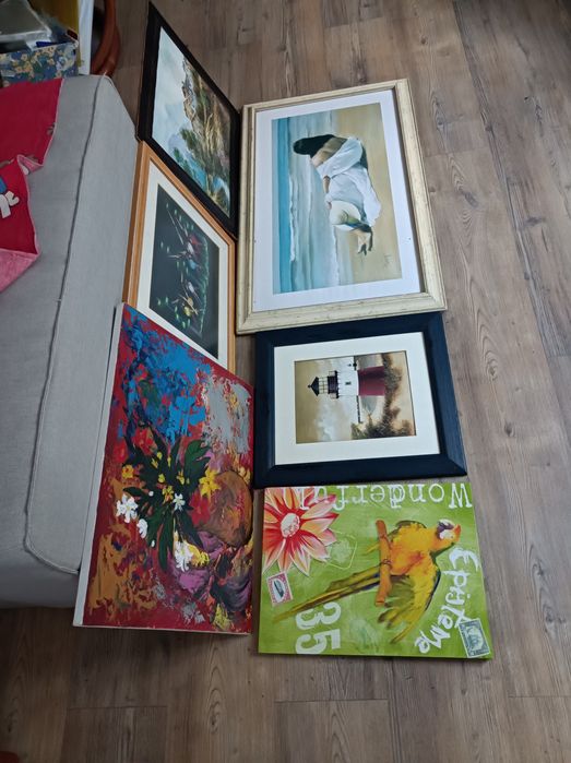 Varios quadros para decoracao