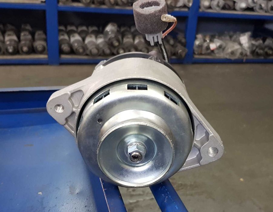 Rozrusznik Case Caterpillar alternator John Deere JCB Perkins Manitou