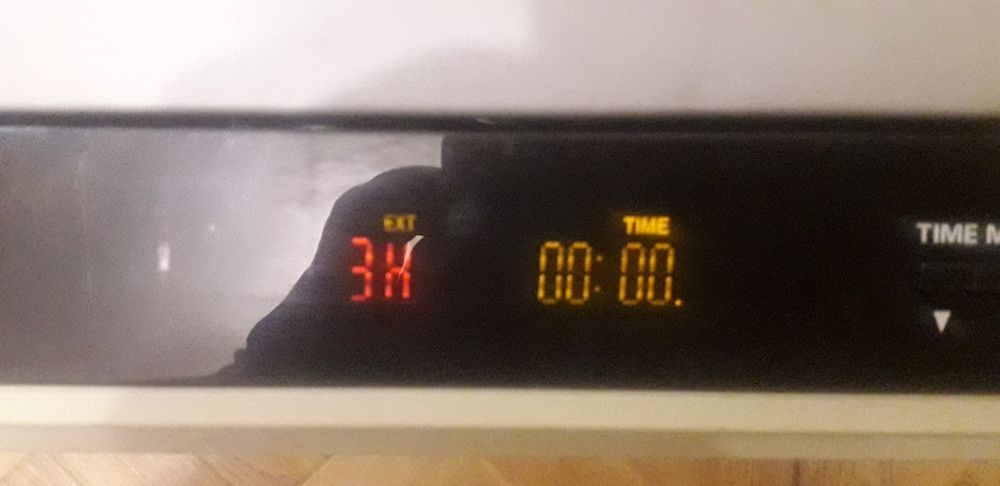 Студийный Видиомагнитафон Panasonic Ag Tl 350