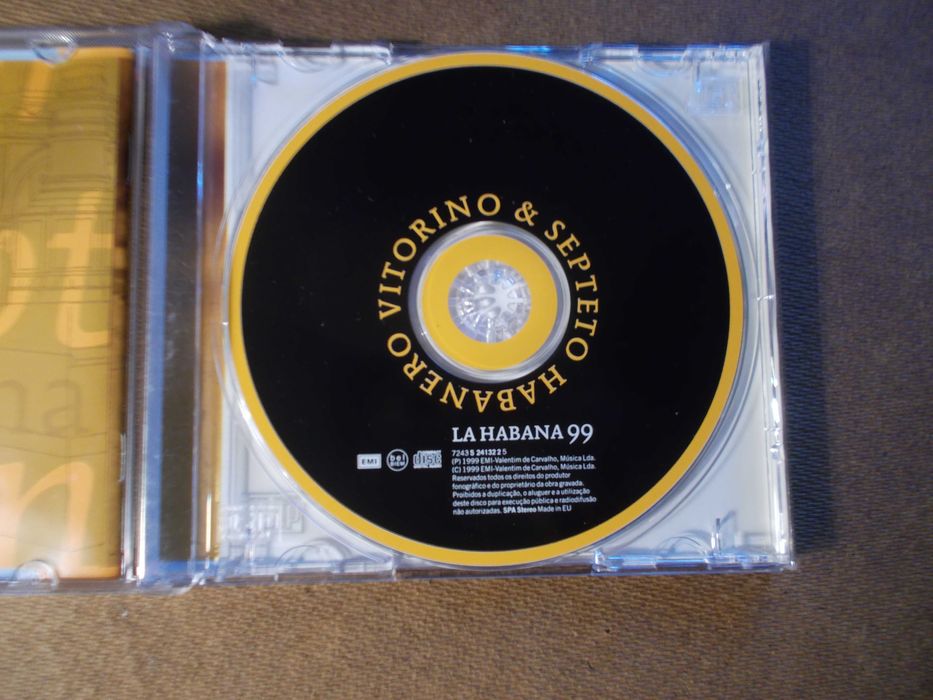 2+cds+de+Vitorino+La+Habana+99+e+N%C3%A3o+h%C3%A1+terra+que+resista64730295308931121