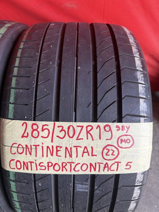 Pneus 285/30/19 Continental como novos