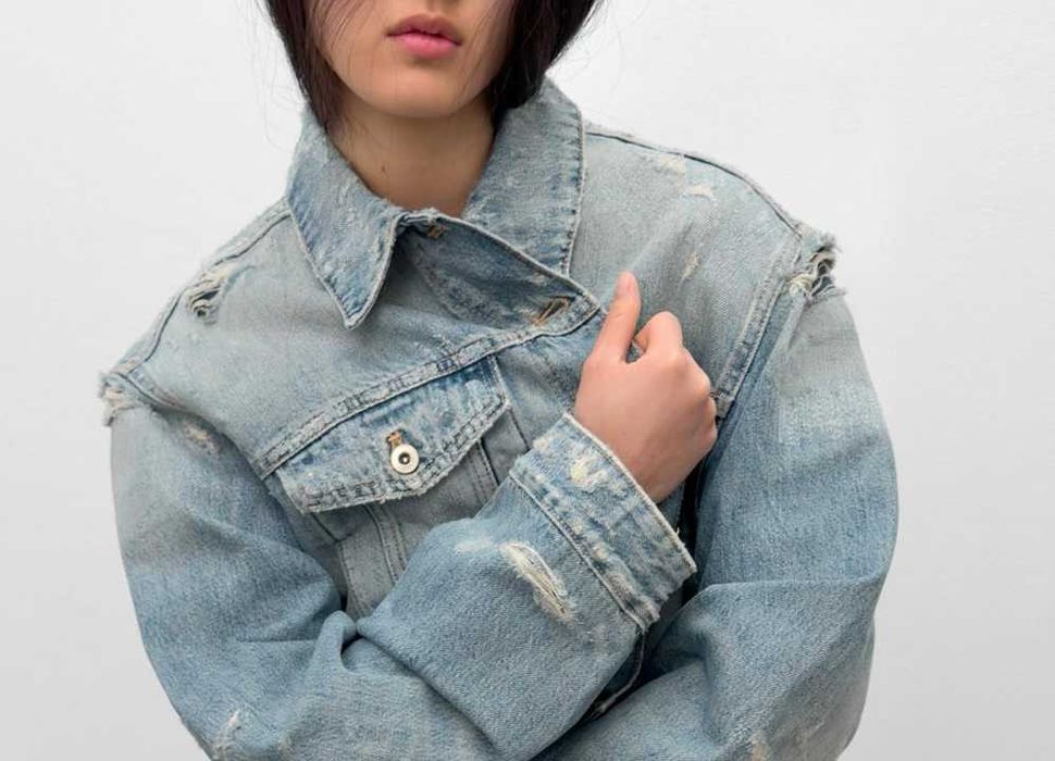 Куртка з потертостями нова ZARA