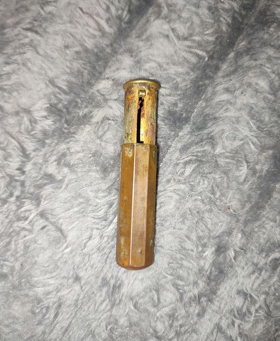 Корпус помады старинный.