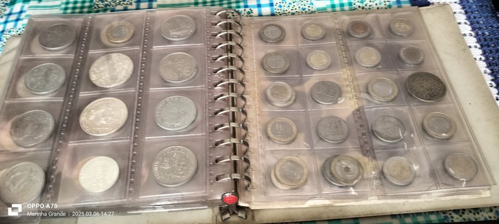 Notas e moedas de coleção