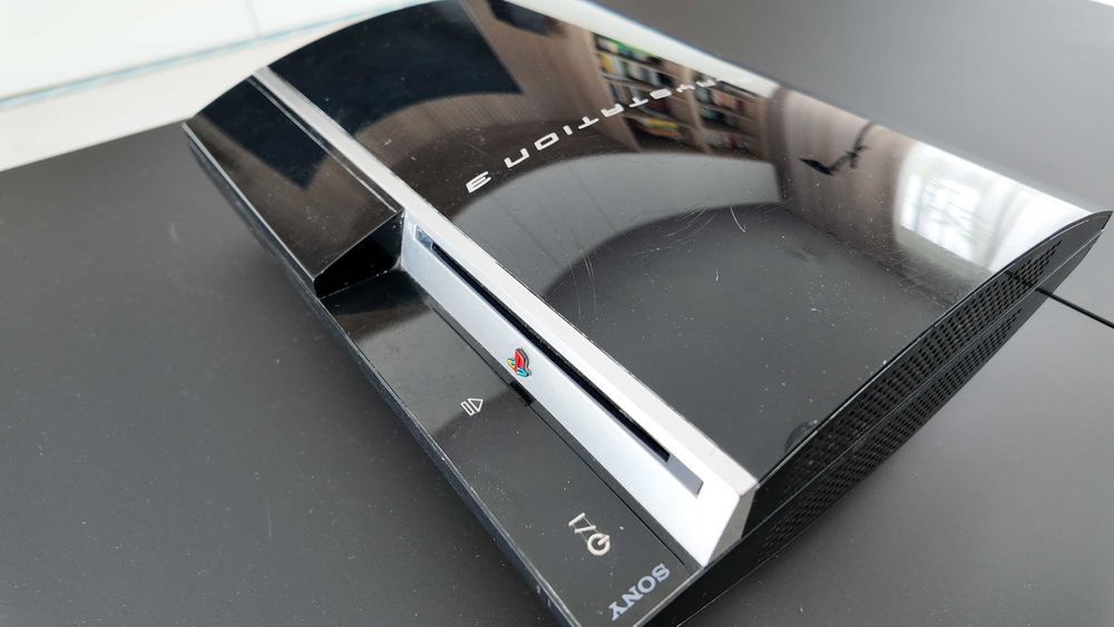 PlayStation 3, pad i 6 gier