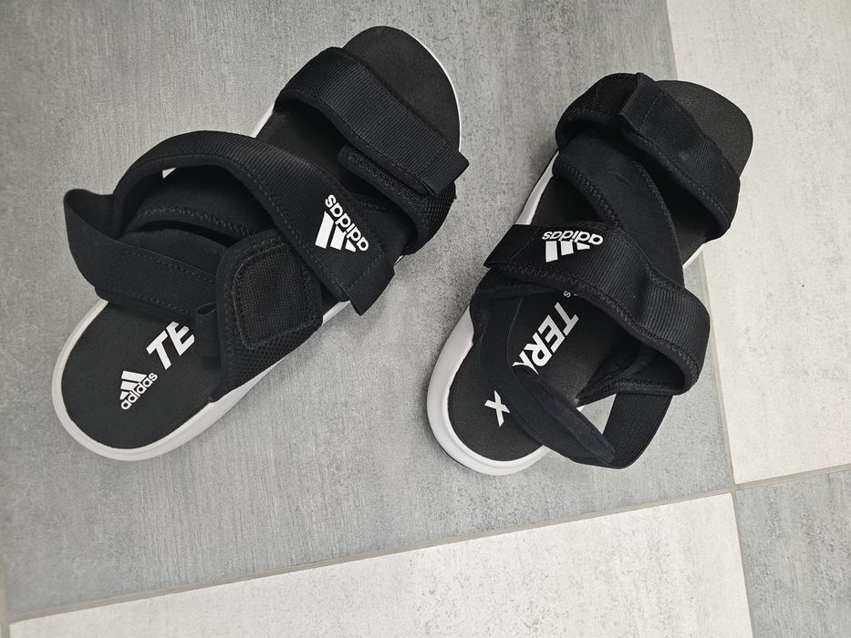 Adidas sandały sportowe Terrex Sumra czarne r. 42