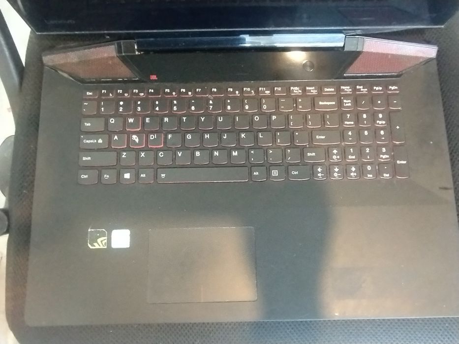 Laptop lenovo Y 700