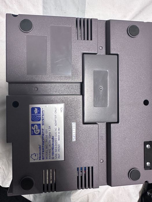 Konsola Nintendo NES + Gra Mario + 2 Pady