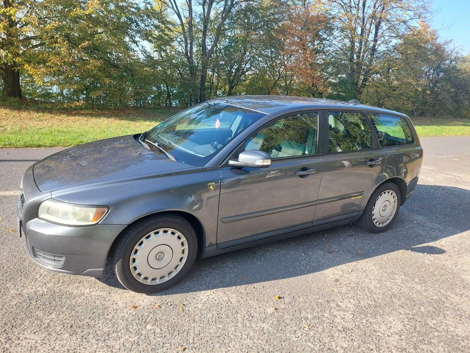 Volvo V50
