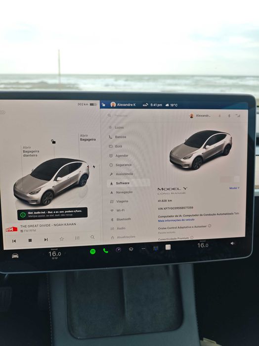 Tesla model Y premium Long Range RWD 2024