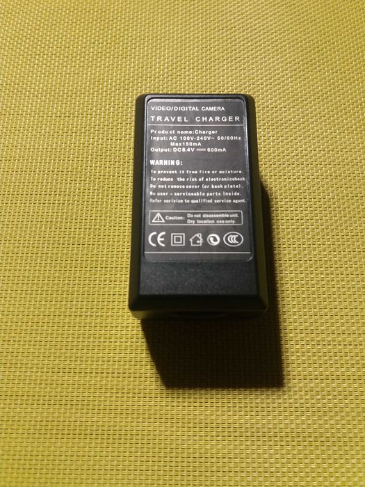 Зарядное устройство для батарей Canon LP-E8