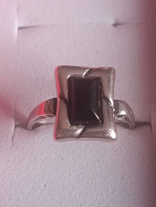 Pierścionek srebrny 925