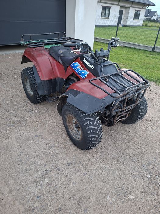 Kawasaki KLF 300 stały napęd 4X4 Quad